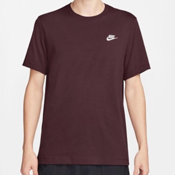 Nike Other - Nike Men's Sportswear Club Short Sleeve T-Shirt, Maroon, Size Medium
